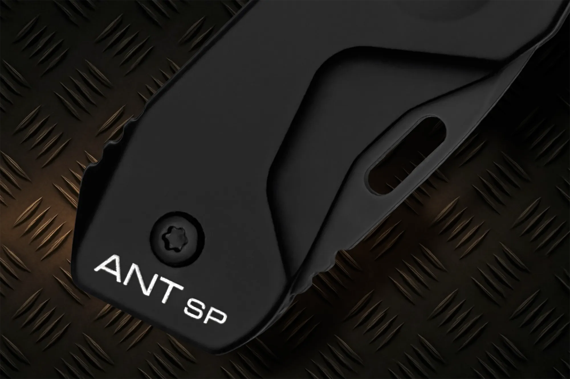 ANT-SP-TOTAL-BLACK-9.webp