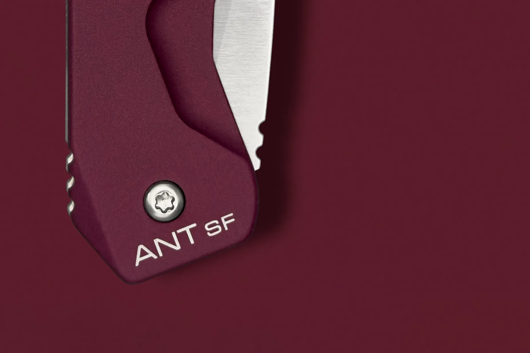 ANT-URBAN-SF-CHERRY-SATIN-11.webp