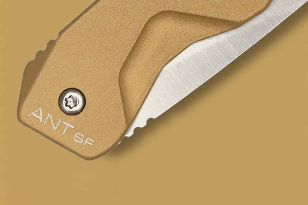 ANT-URBAN-SF-GOLD-SATIN-13.webp