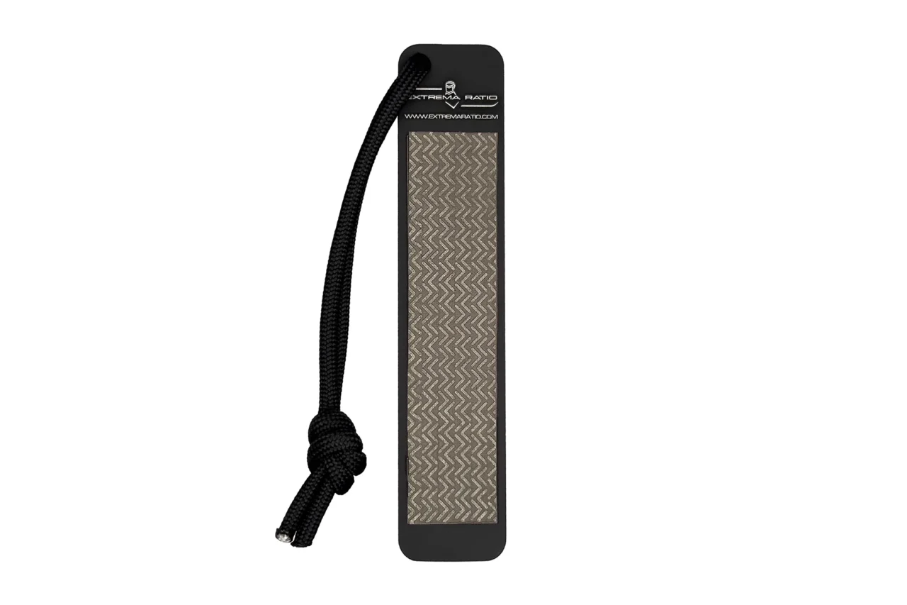 PIASTRINA-CON-RIAFFILATORE_FRONT WHT