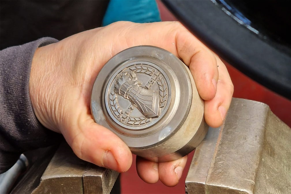 coin_i